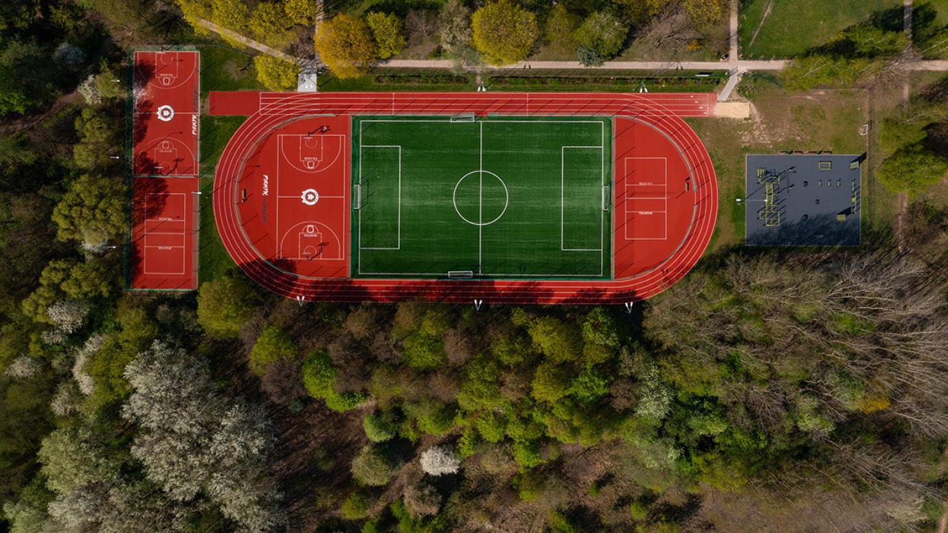 iStock-2212937019-sport-field-from-above
